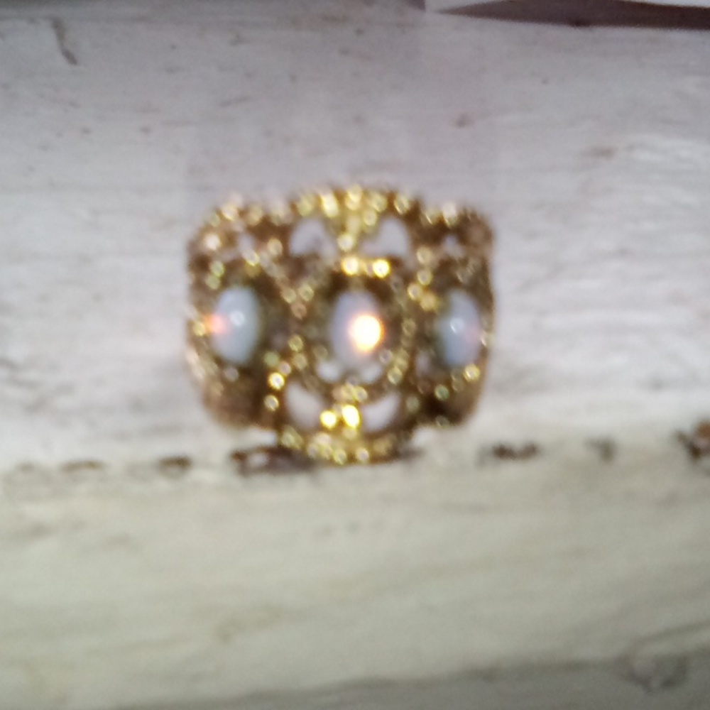 Ring - Picture 3 of 5